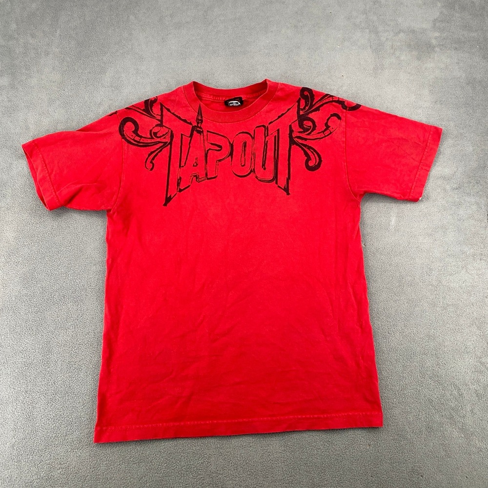 Y2K Grunge Tapout Mens Graphic T-Shirt Red Logo Tribal MMA Short Sleeve M USA